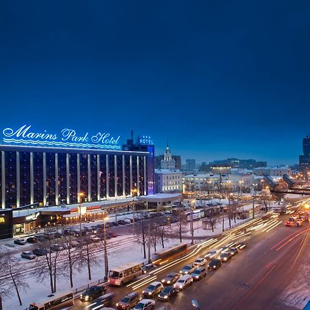 Маринс Парк Отель  Екатеринбург Экстерьер фото
